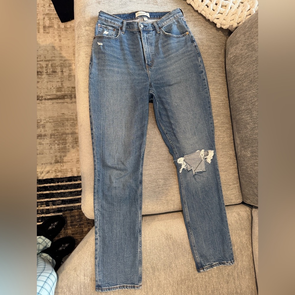 Abercrombie & Fitch Curve Love 90s Slim-Straight Ultra High Rise